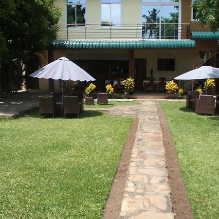 Kays Lodge Dar es Salaam Bagian luar foto
