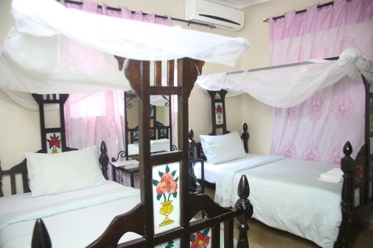 Kays Lodge Dar es Salaam Bagian luar foto