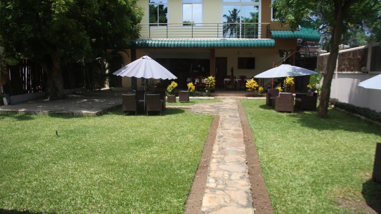 Kays Lodge Dar es Salaam Bagian luar foto