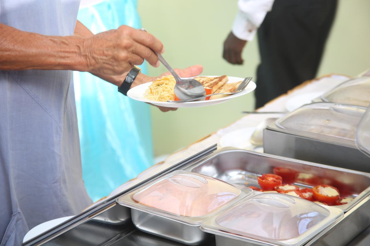 Kays Lodge Dar es Salaam Bagian luar foto
