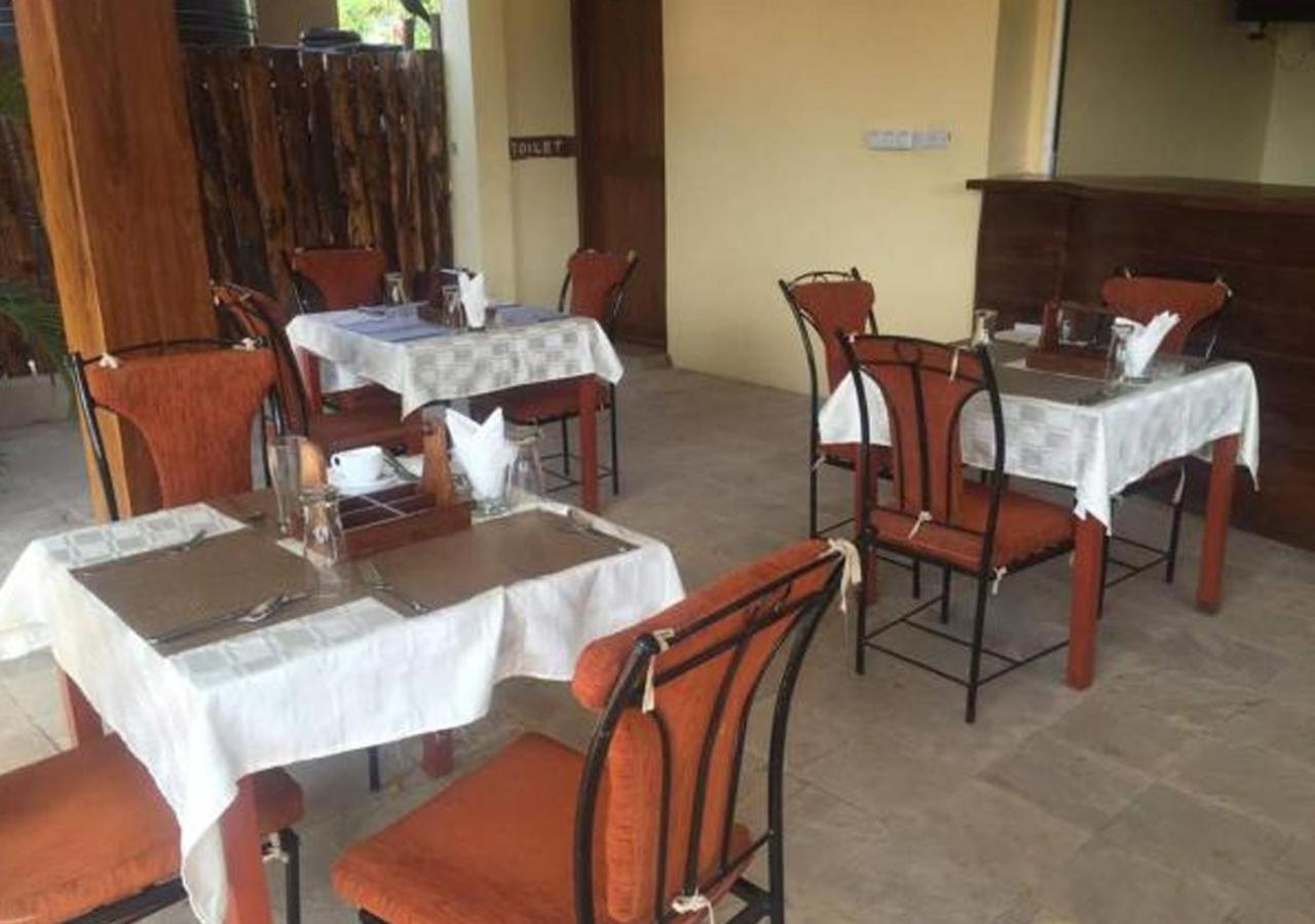 Kays Lodge Dar es Salaam Bagian luar foto