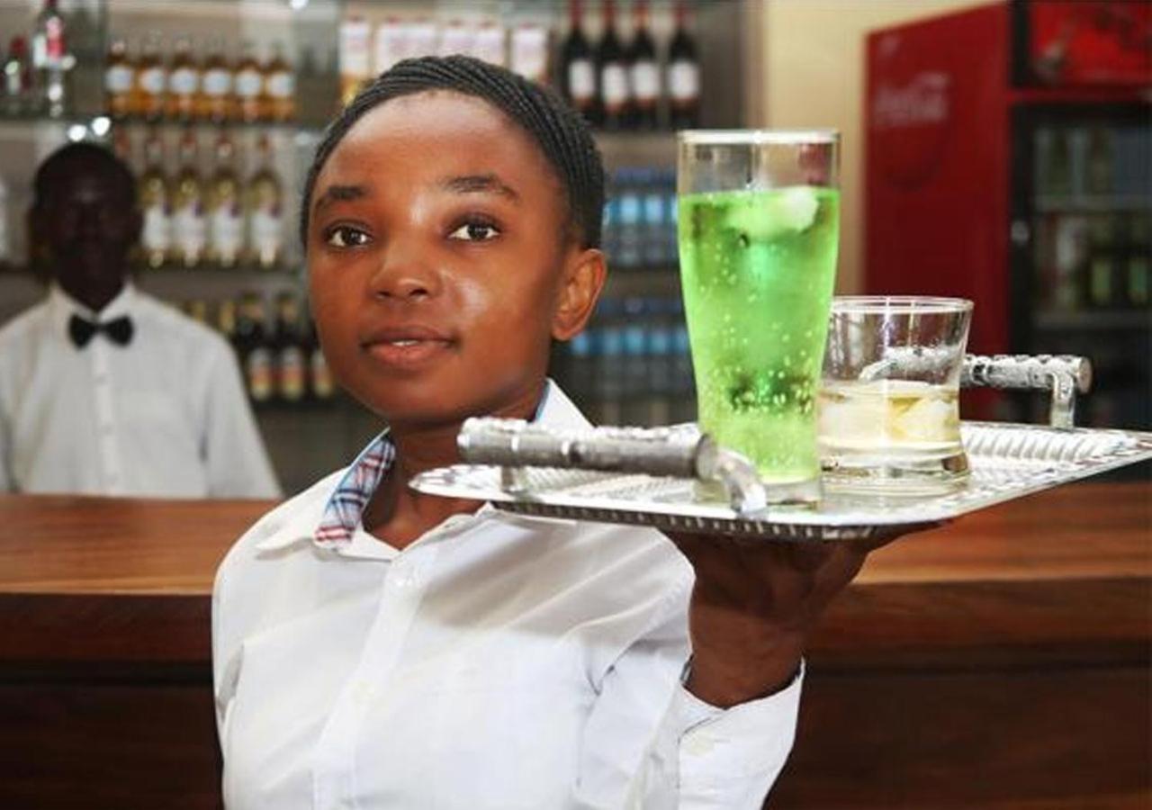 Kays Lodge Dar es Salaam Bagian luar foto