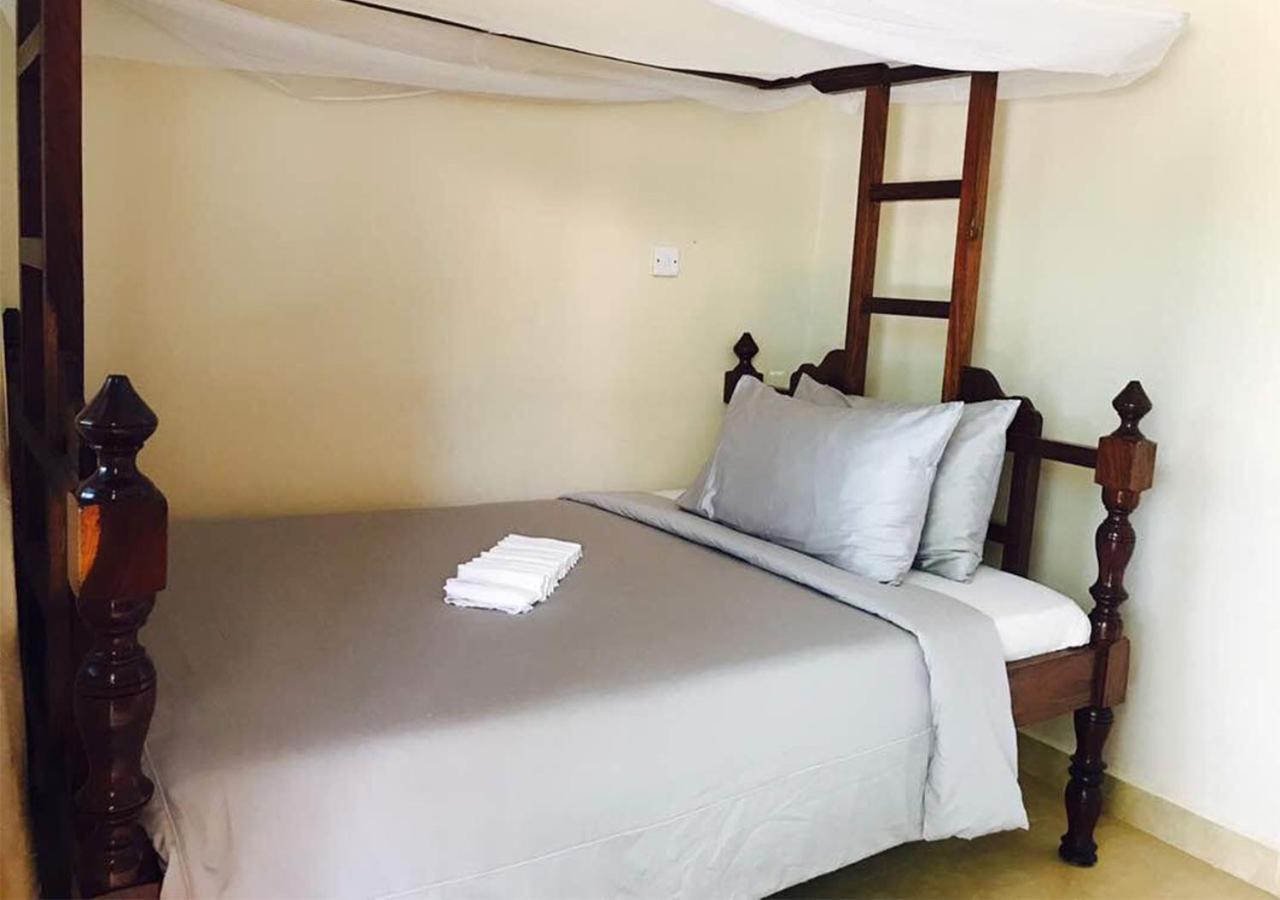 Kays Lodge Dar es Salaam Bagian luar foto