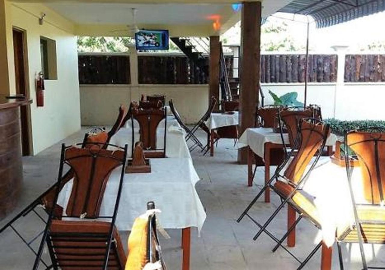 Kays Lodge Dar es Salaam Bagian luar foto